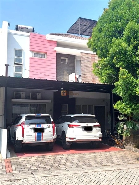 Jakarta Barat DIJUAL 2,5 Lantai Rumah Puri Mansion Edinburgh Full Furnish Siap Huni 7 1