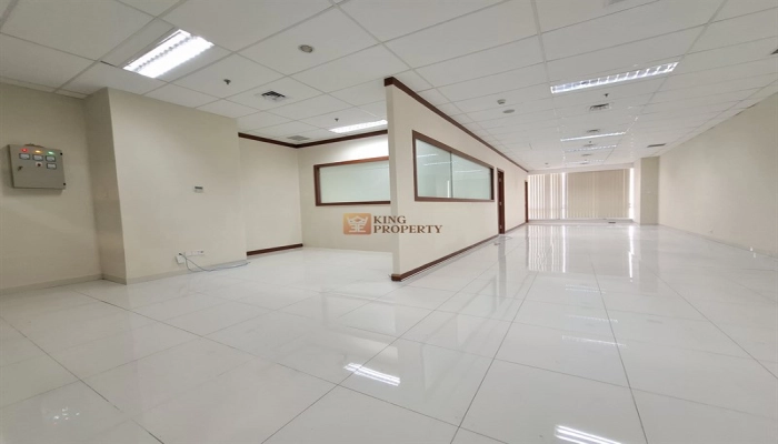 Neo Soho Full Renovasi! Disewa Small Office Soho Capital 137m2 Tanjung Duren 11 10