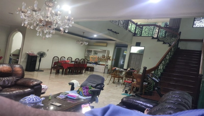 Jakarta Barat Dijual Cepat! Rumah Mewah di Tosiga Kebon Jeruk Furnished SHM 12 11