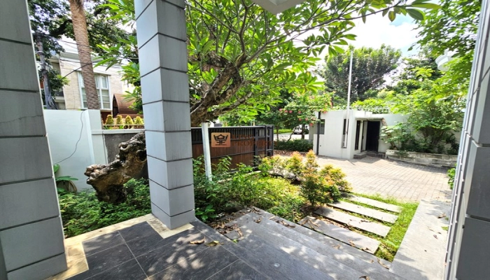 Jakarta Selatan Modern Glass House CBD Pondok Indah 2,5 Lantai Furnish Siap Huni 16 15