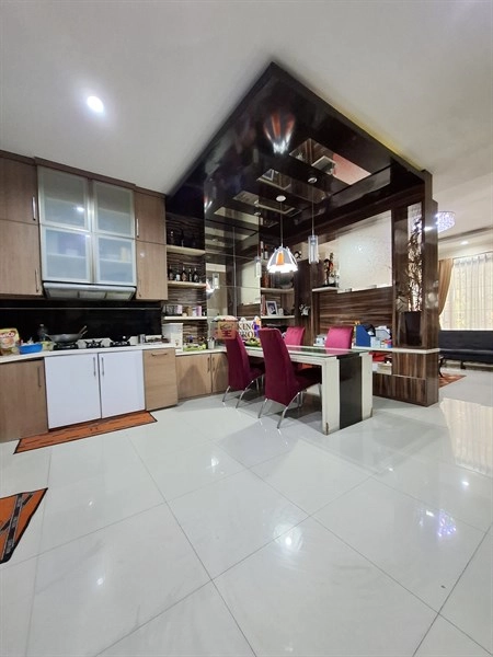 Jakarta Barat Dijual Rumah Puri Mansion Atlanta Furnish 120m2 Bebas Banjir SHM<br> 18 3