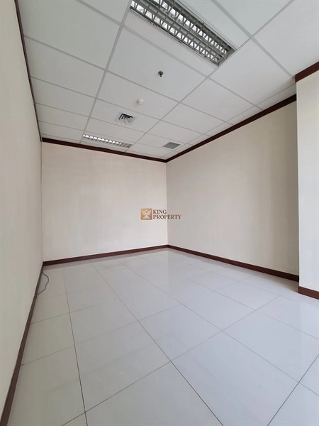 Neo Soho Full Renovasi! Disewa Small Office Soho Capital 137m2 Tanjung Duren 8 7