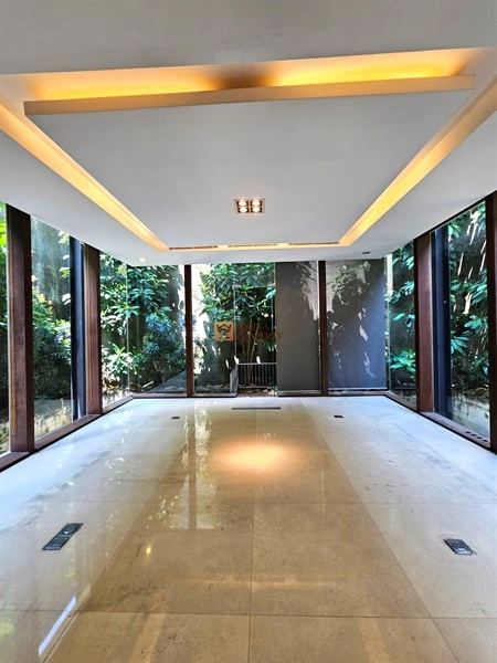 Jakarta Selatan Modern Glass House CBD Pondok Indah 2,5 Lantai Furnish Siap Huni 8 7